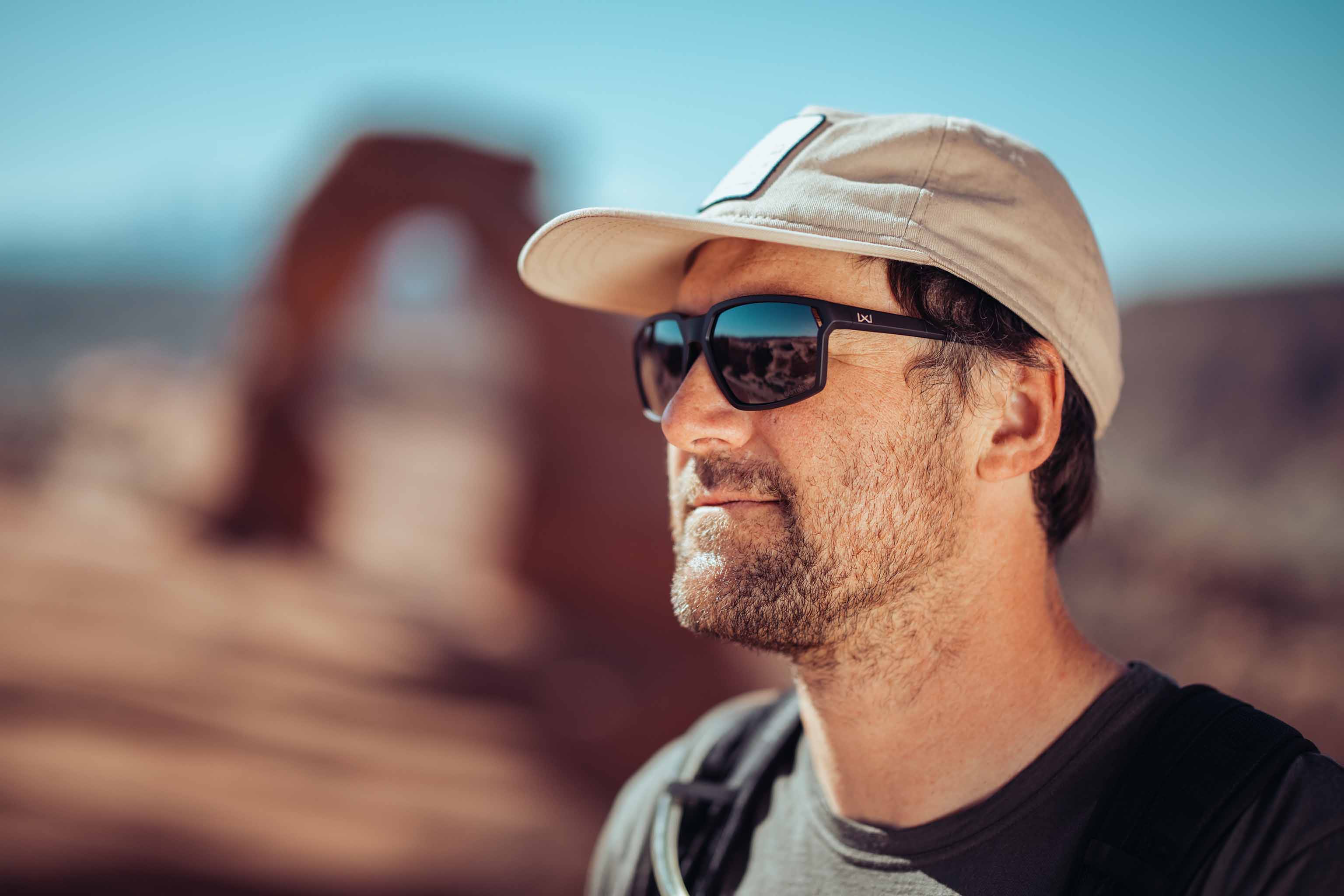 WX Sierra Sunglasses - CAPTIVATE™ Polarized Black Mirror Lenses