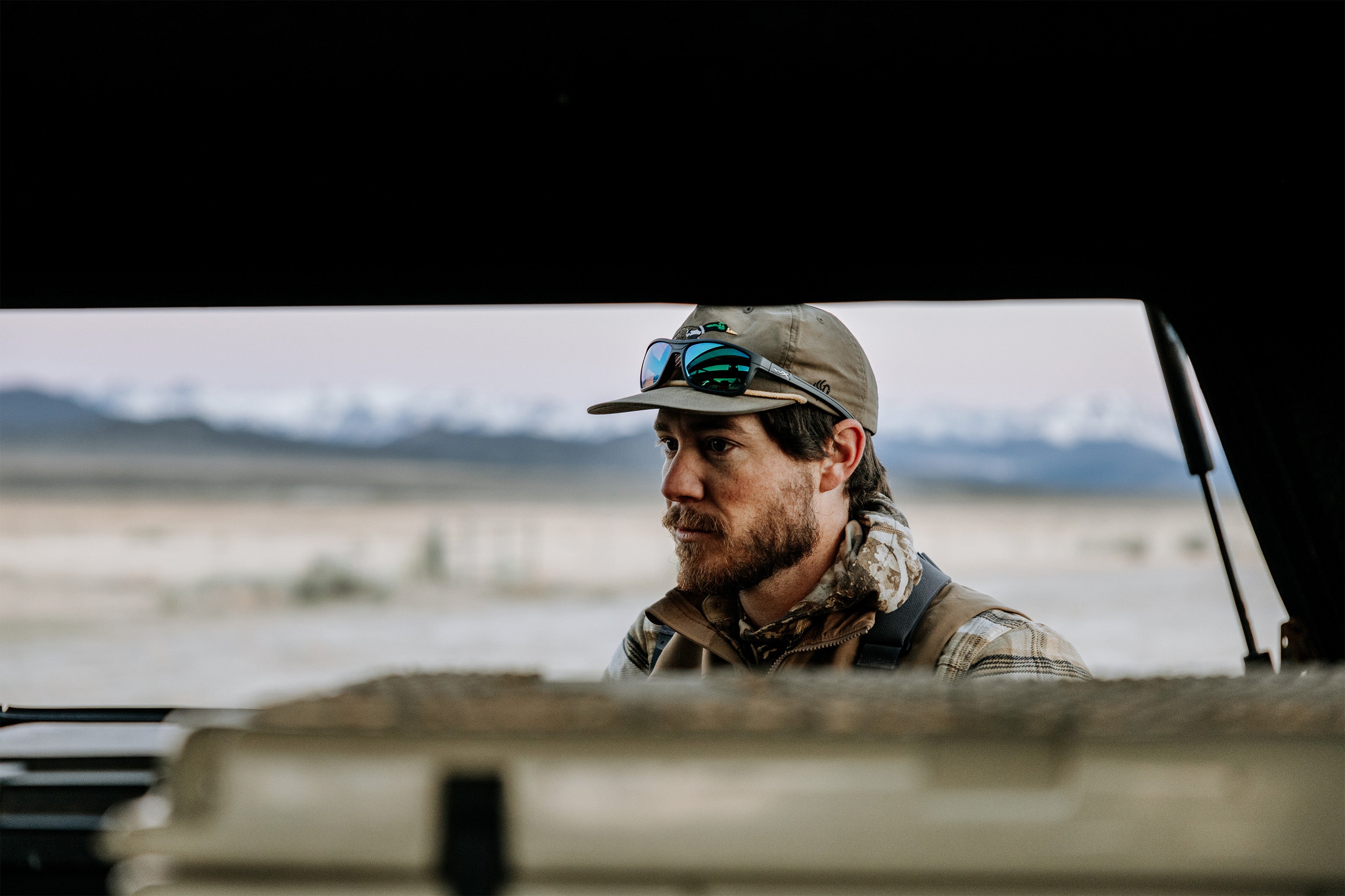 WX Kingpin Sunglasses - CAPTIVATE™ Polarized Green Mirror Lenses