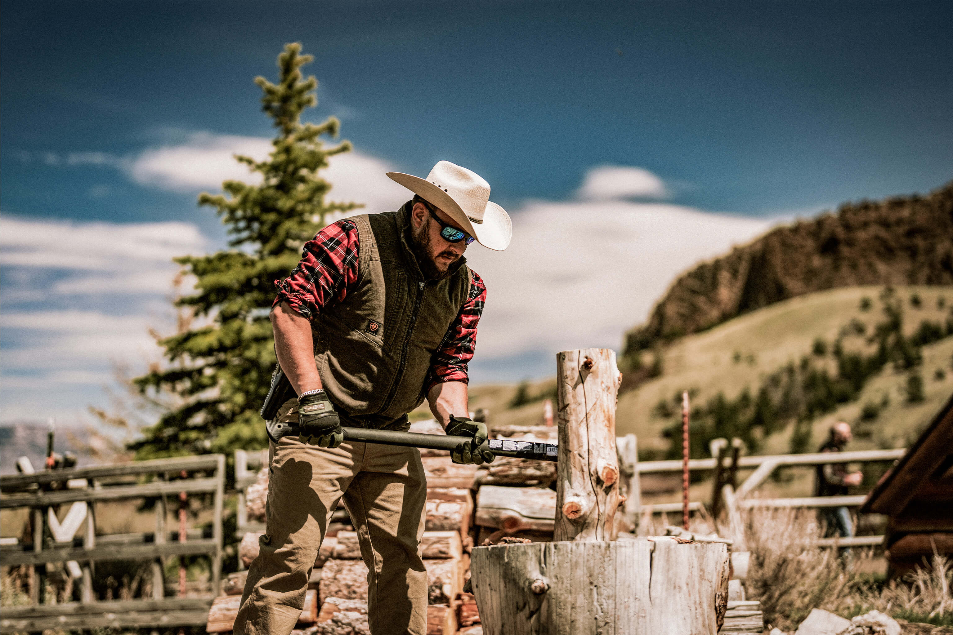 WX Peak Sunglasses - CAPTIVATE™ Polarized Blue Mirror Lenses | Wiley X