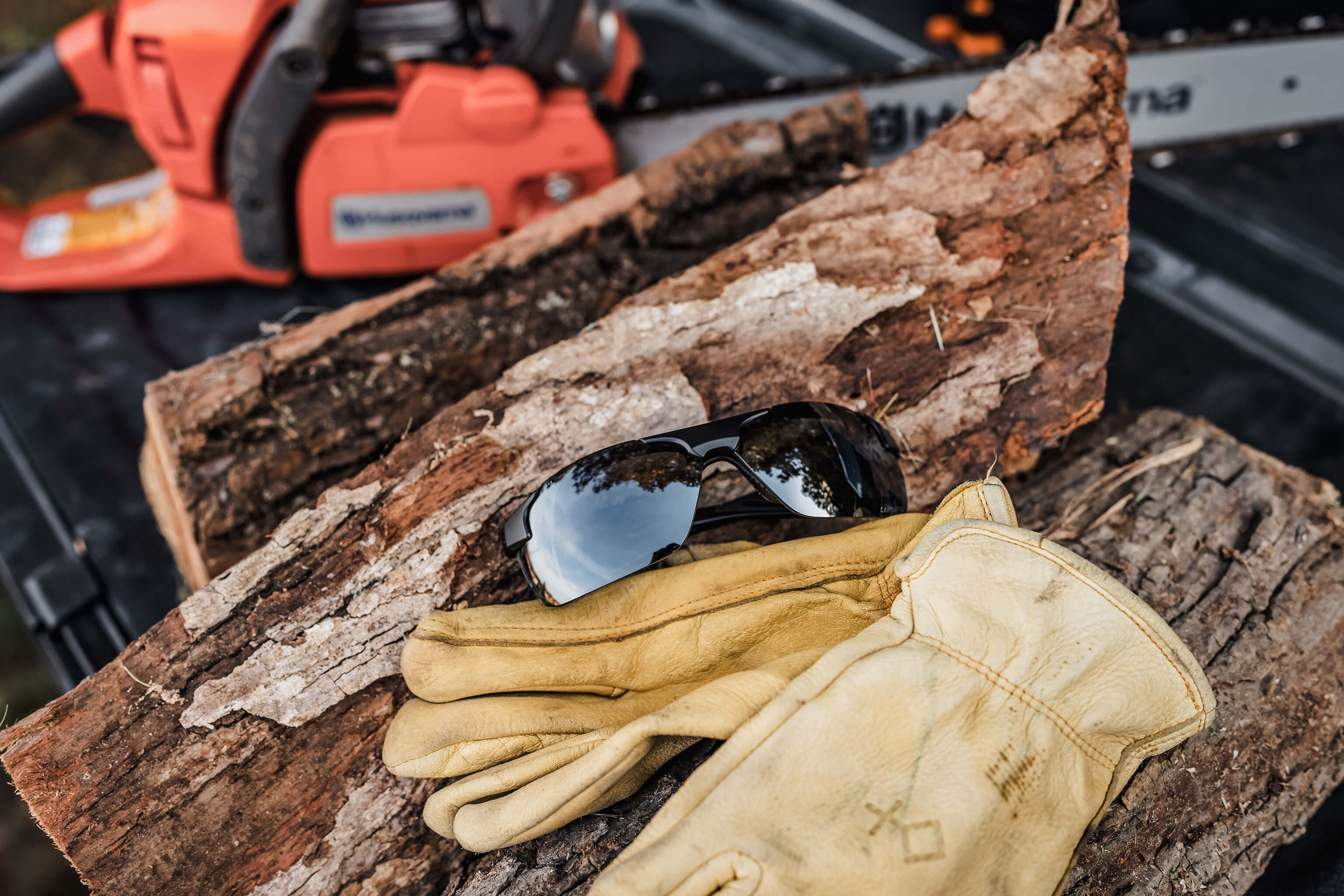 テュオハリム Gymreapers 21L Gravestone® Backpack - Desert Sand